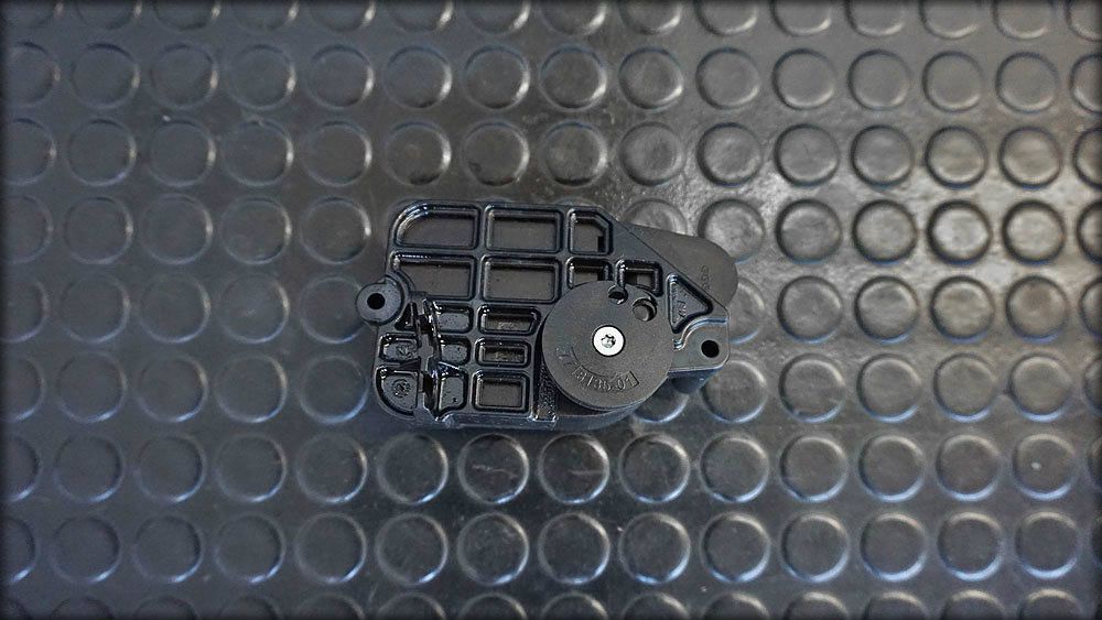 S 1000 RR Stellmotor Abgasanlage