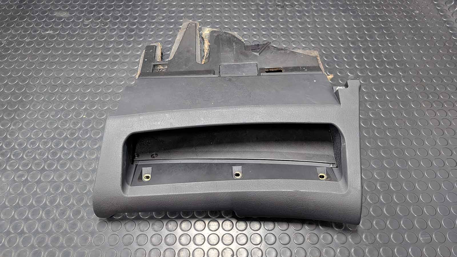 RS2 S2 Ablagefach Modell 1995