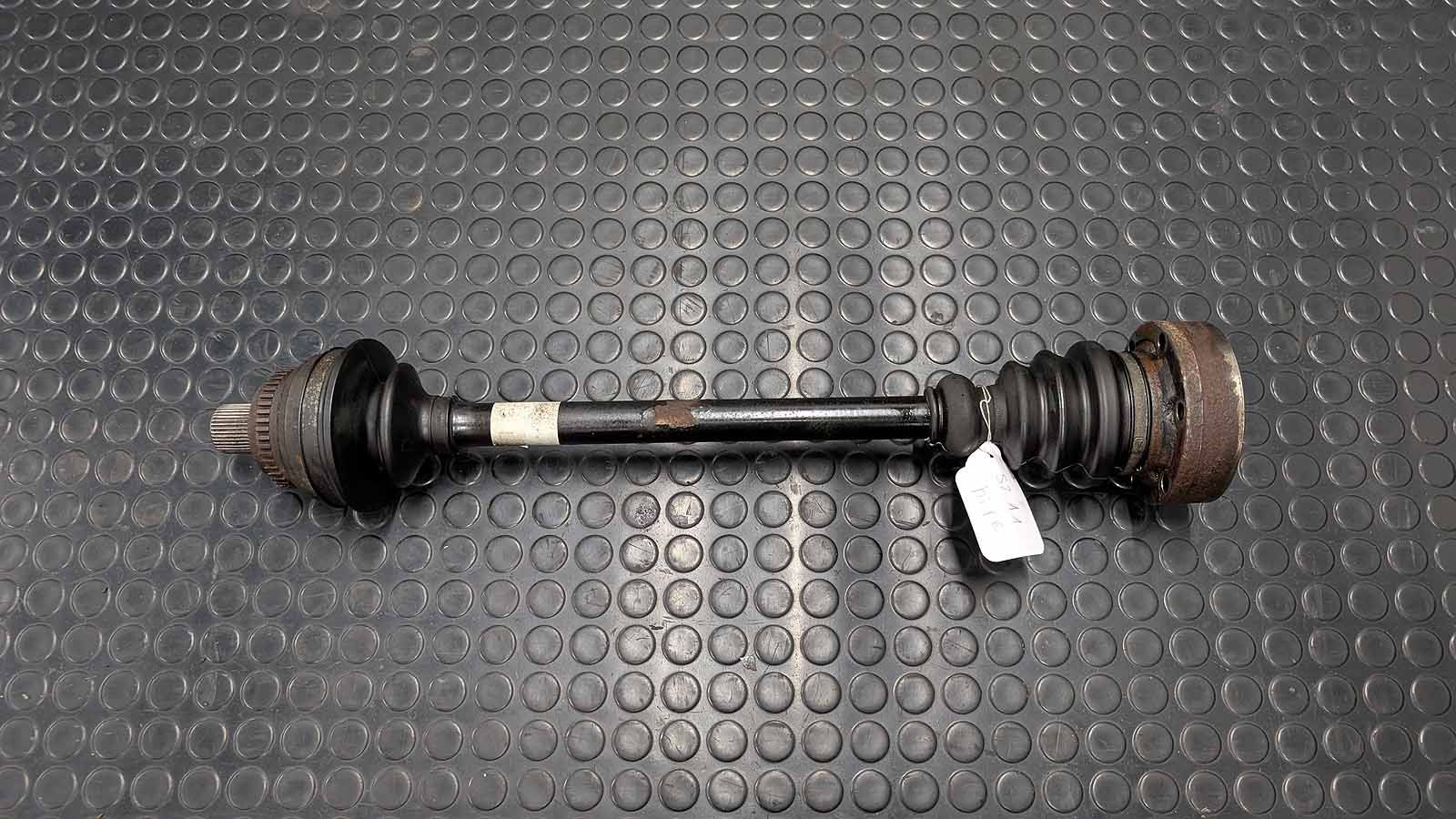 RS2 S2 B4 Antriebswelle hinten