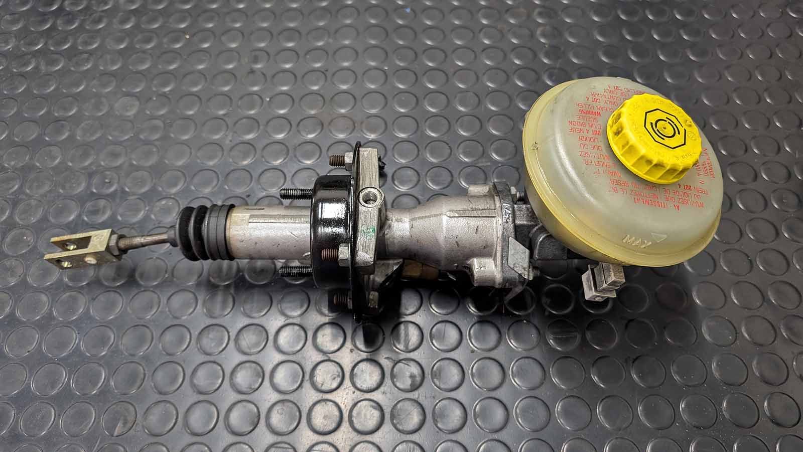 RS2 S2 ABY Bremskraftverstärker Hauptbremszylinder