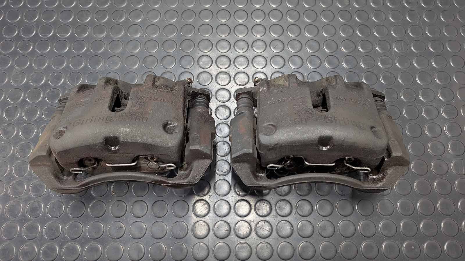 S2 Bremssättel vorne