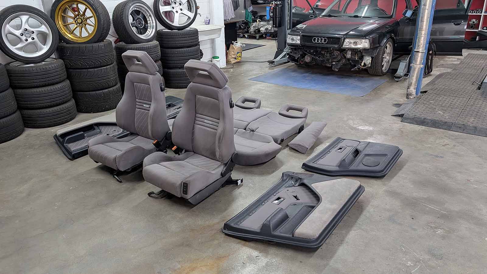 S2 Avant Recaro Sitze Stoff grau Ausstattung