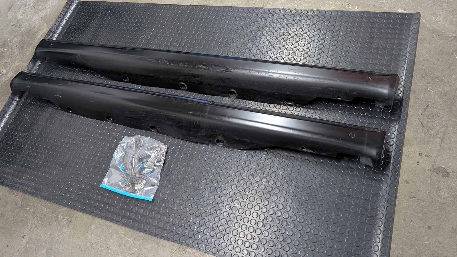 RS2 S2 B4 Schwellerverkleidungen