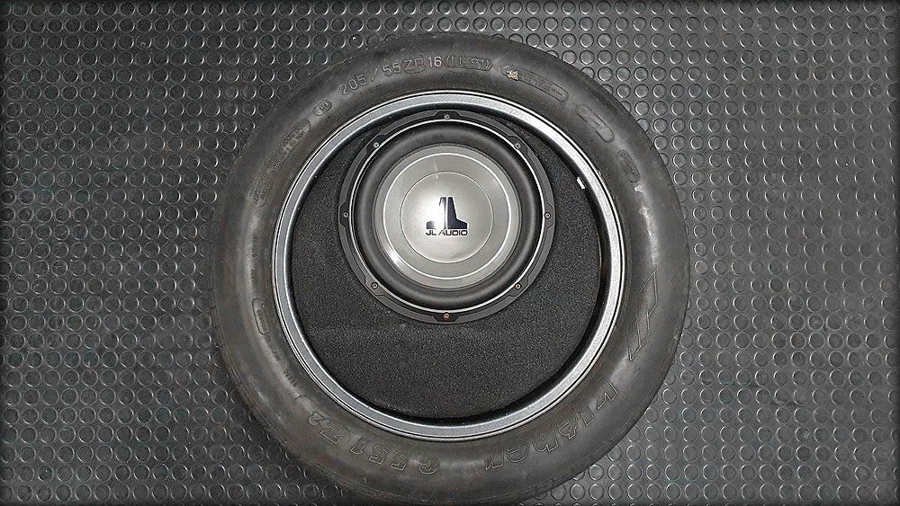 S2 Coupé Bass in Reseverad