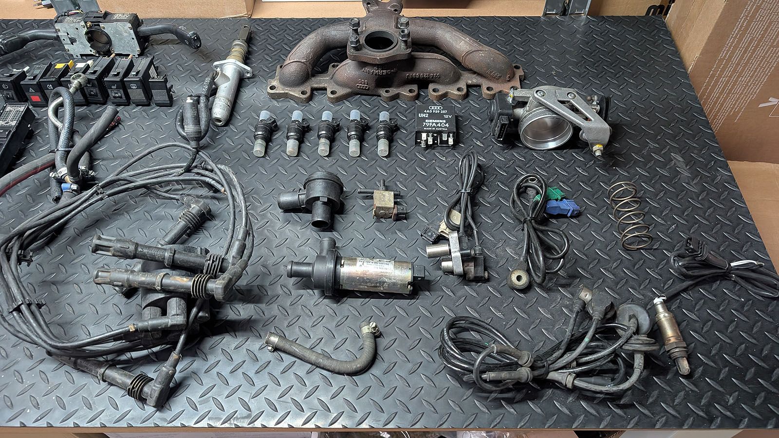 Audi S2 200 20V Uri 20V Set Teile - Kopie