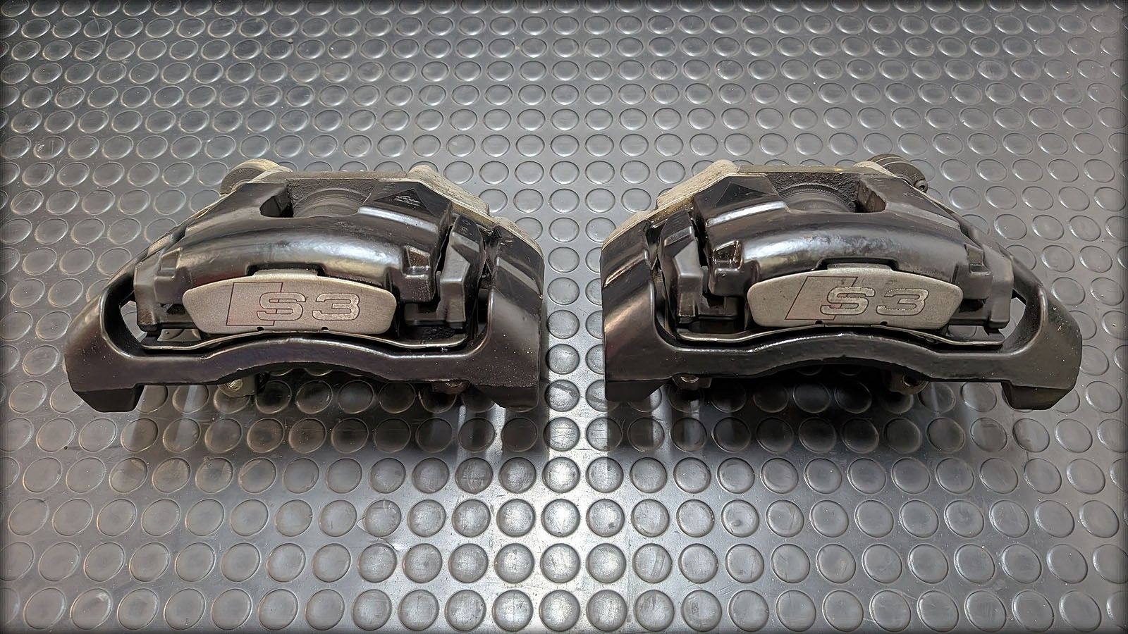 S3 8P Bremssättel Vorderachse