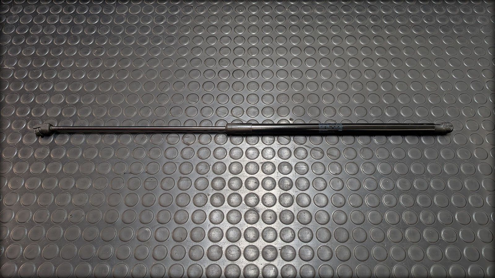 S3 8P Dämpfer Motorhaube