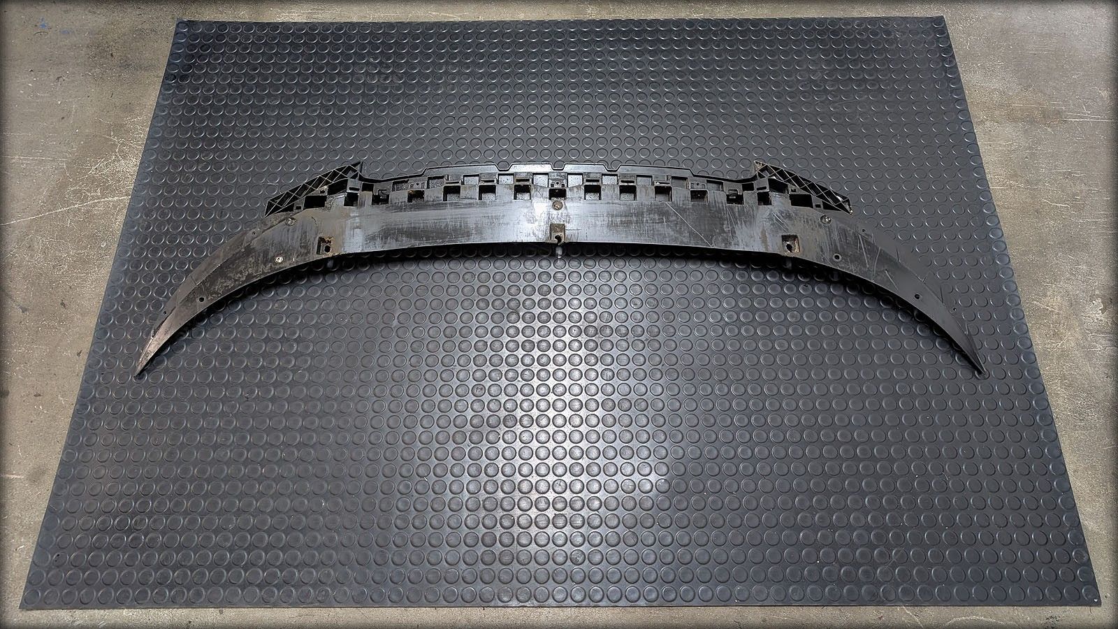 S3 8P Spoilerschwert Stossstange vorne