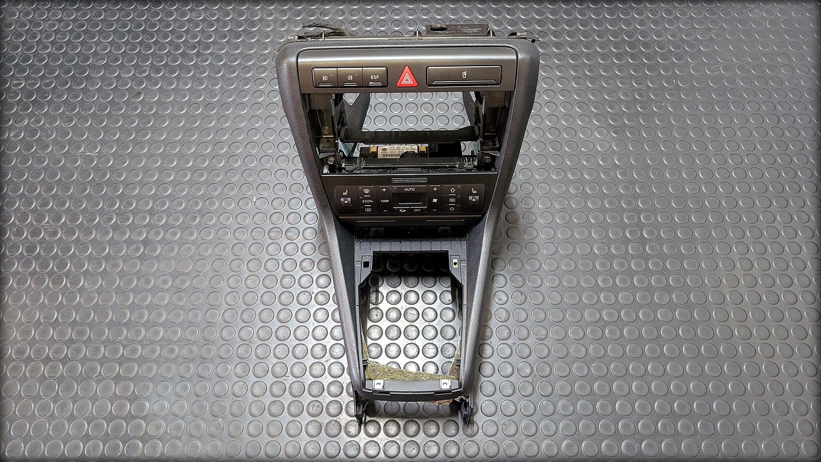 S4 B5 Konsole Schacht Doppel-DIN Klimagerät