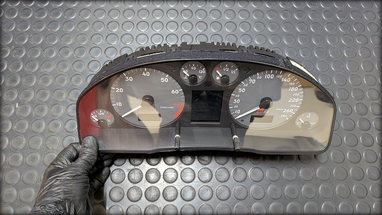 S4 B5 Tacho Kombiinstrument Facelift FIS ersetzt