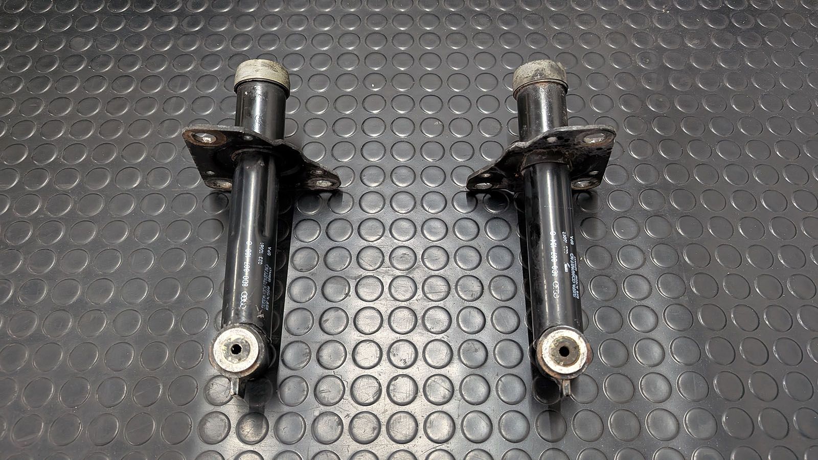 S4 B5 Halter Stossstange vorne