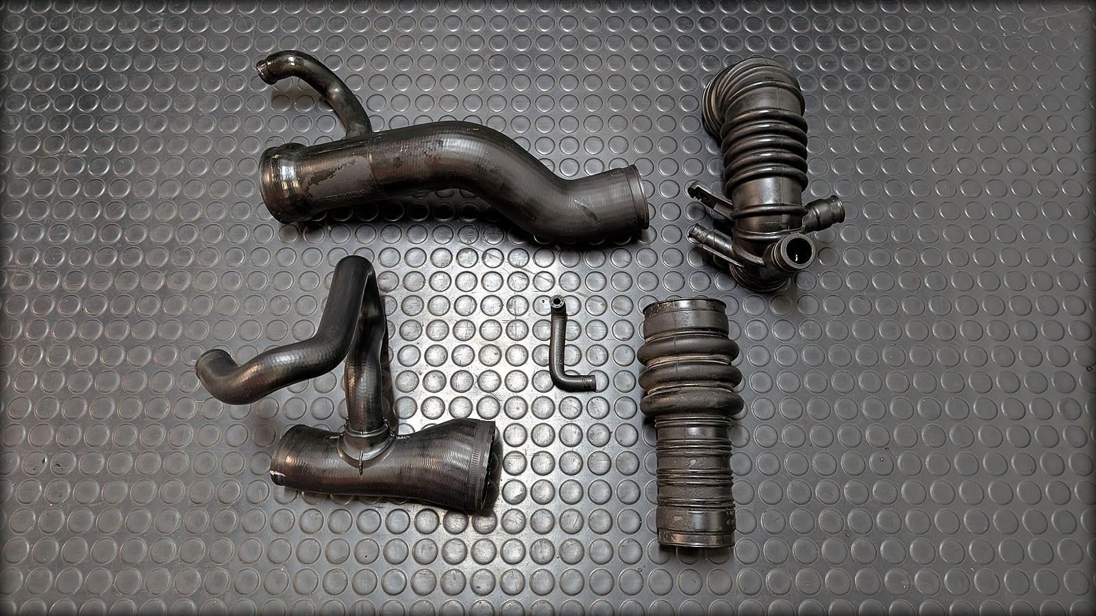 S4 S6 C4 AAN Set Turboschläuche