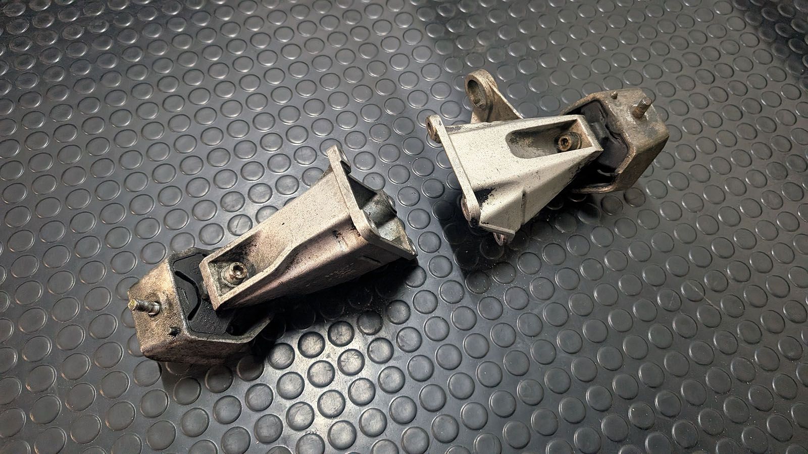 S4 S6 C4 Getriebehalter Handschalter