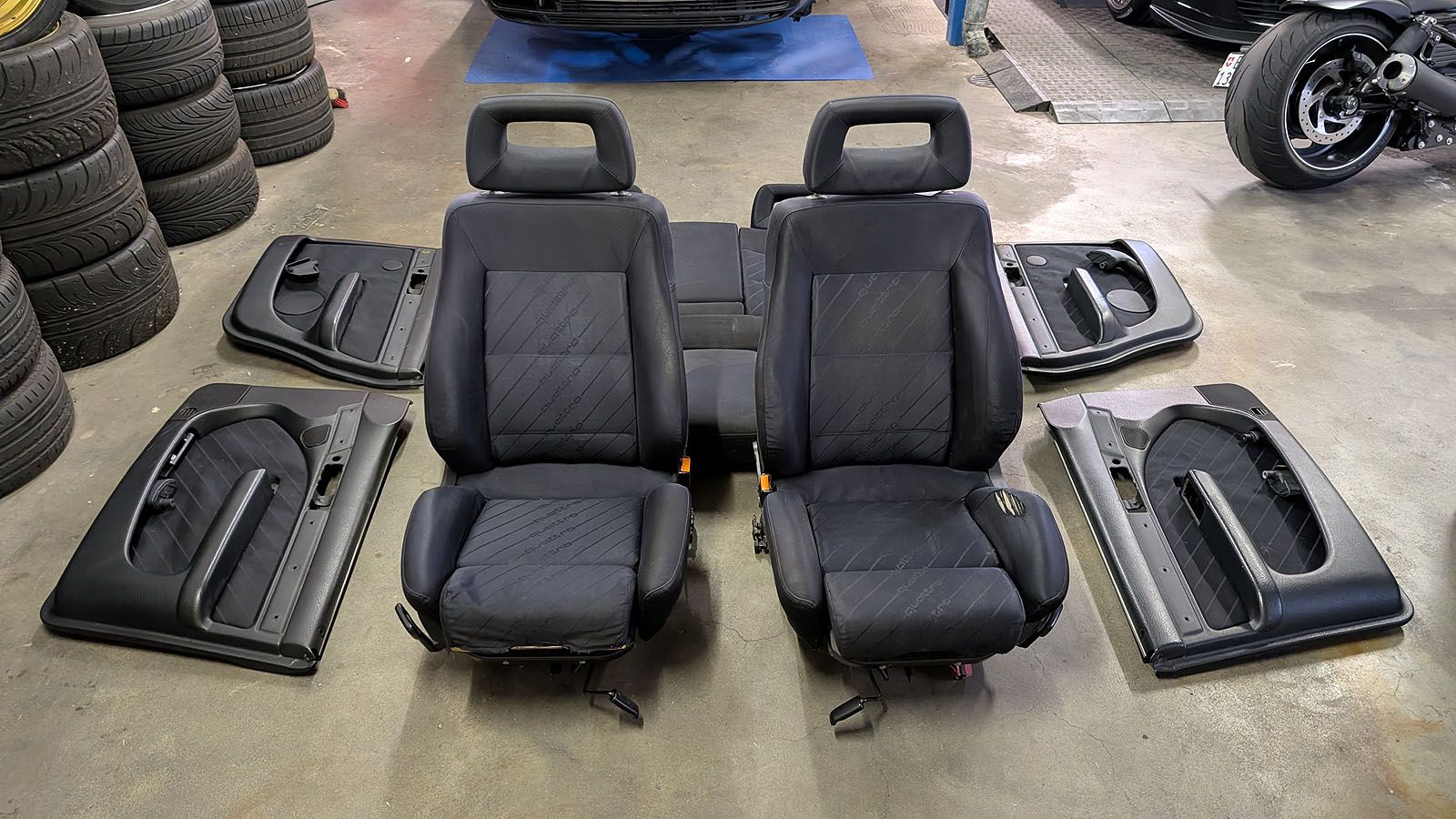 S4 C4 Avant Sitze Ausstattung Jaquard-Satin schwarz