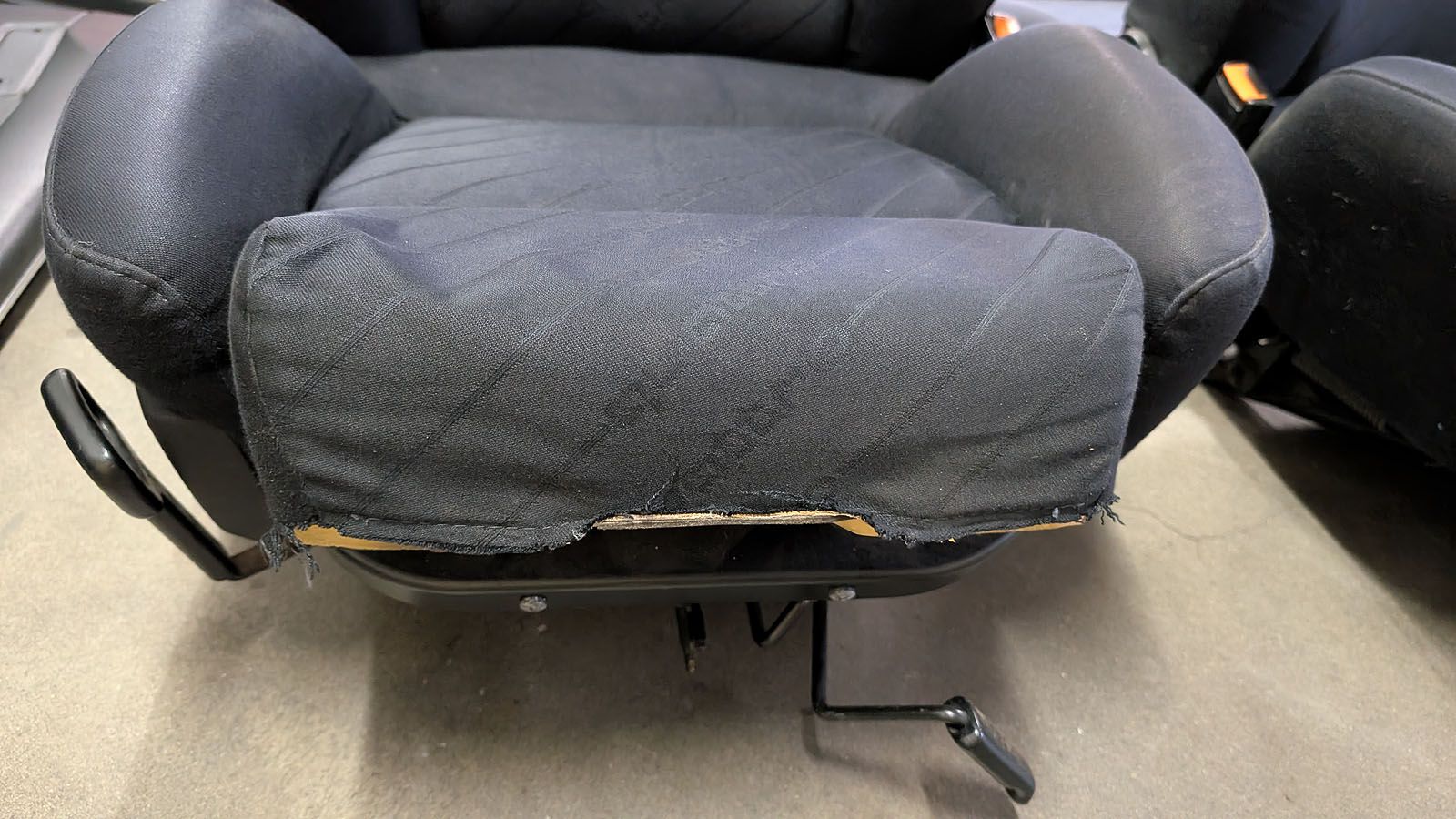 S4 C4 Avant Sitze Ausstattung Jaquard-Satin schwarz