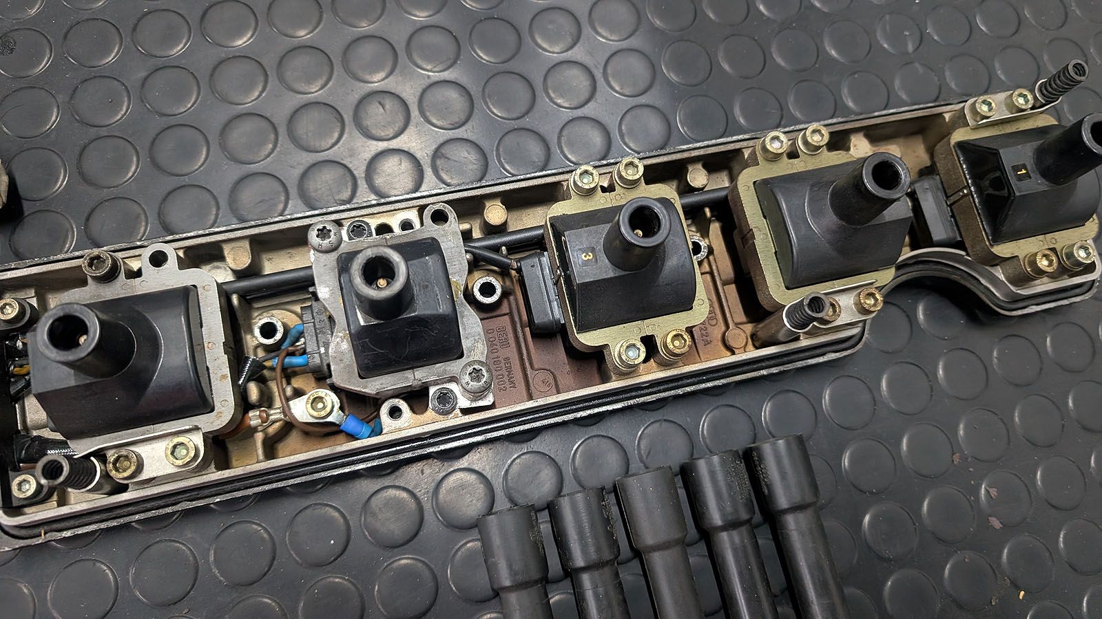 S4 S6 C4 AAN Zündleiste mit Kerzensteckern