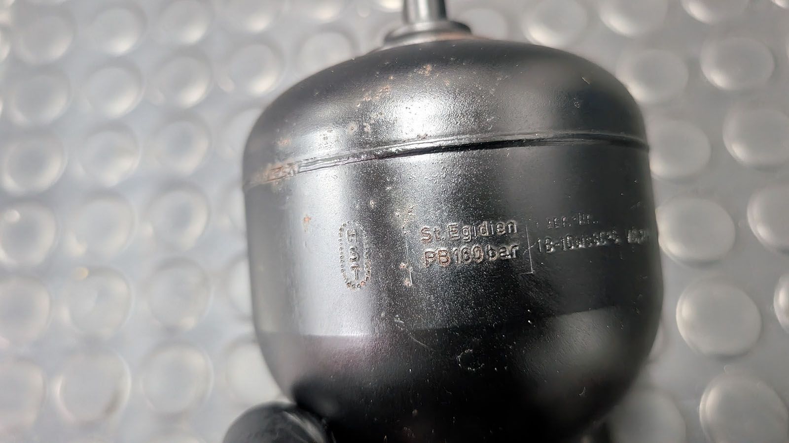 S4 C4 Bremsdruckspeicher 4A0 612 061 D