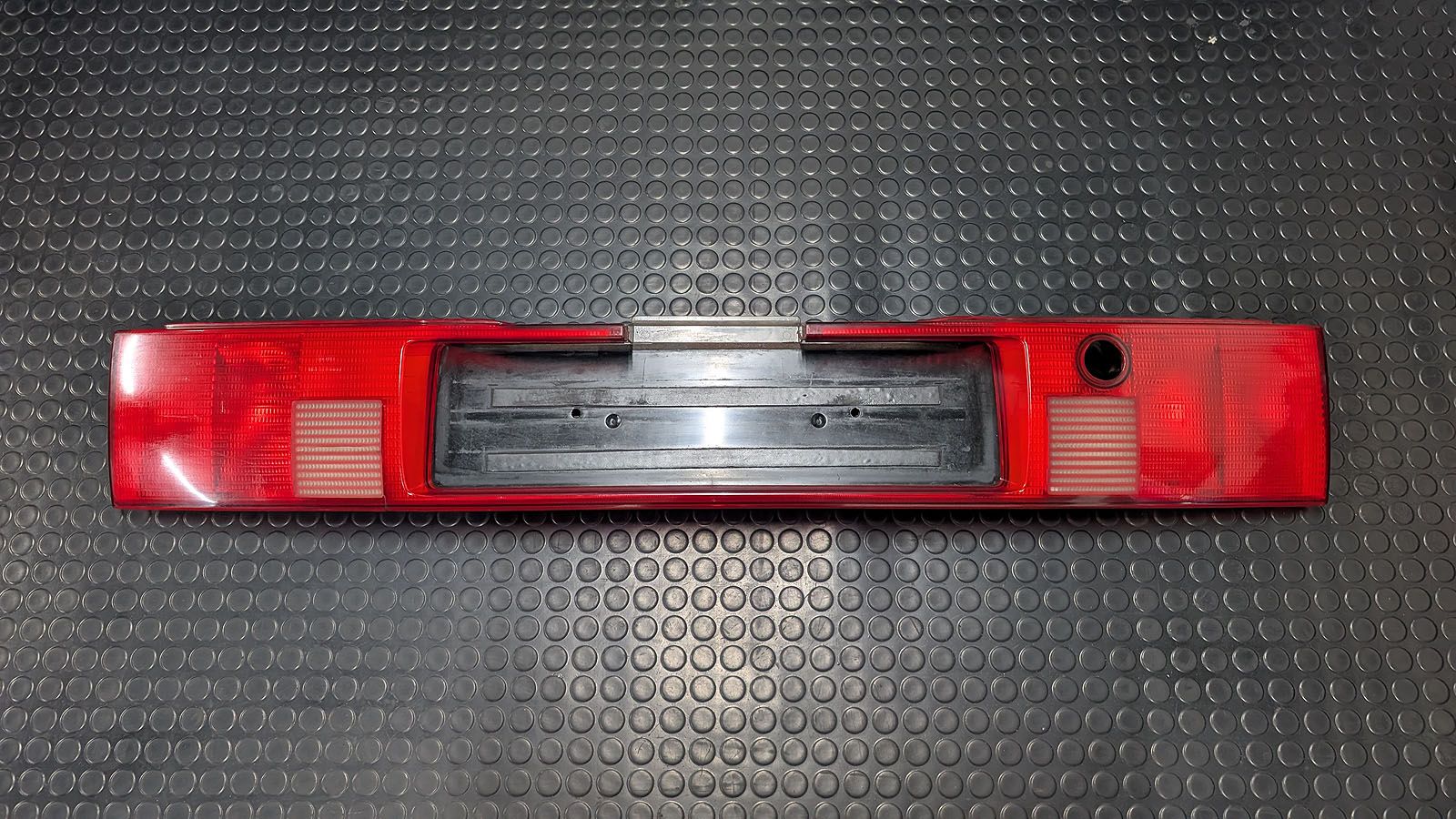 S4 C4 Avant Heckleuchtenband Heckblende Blinker