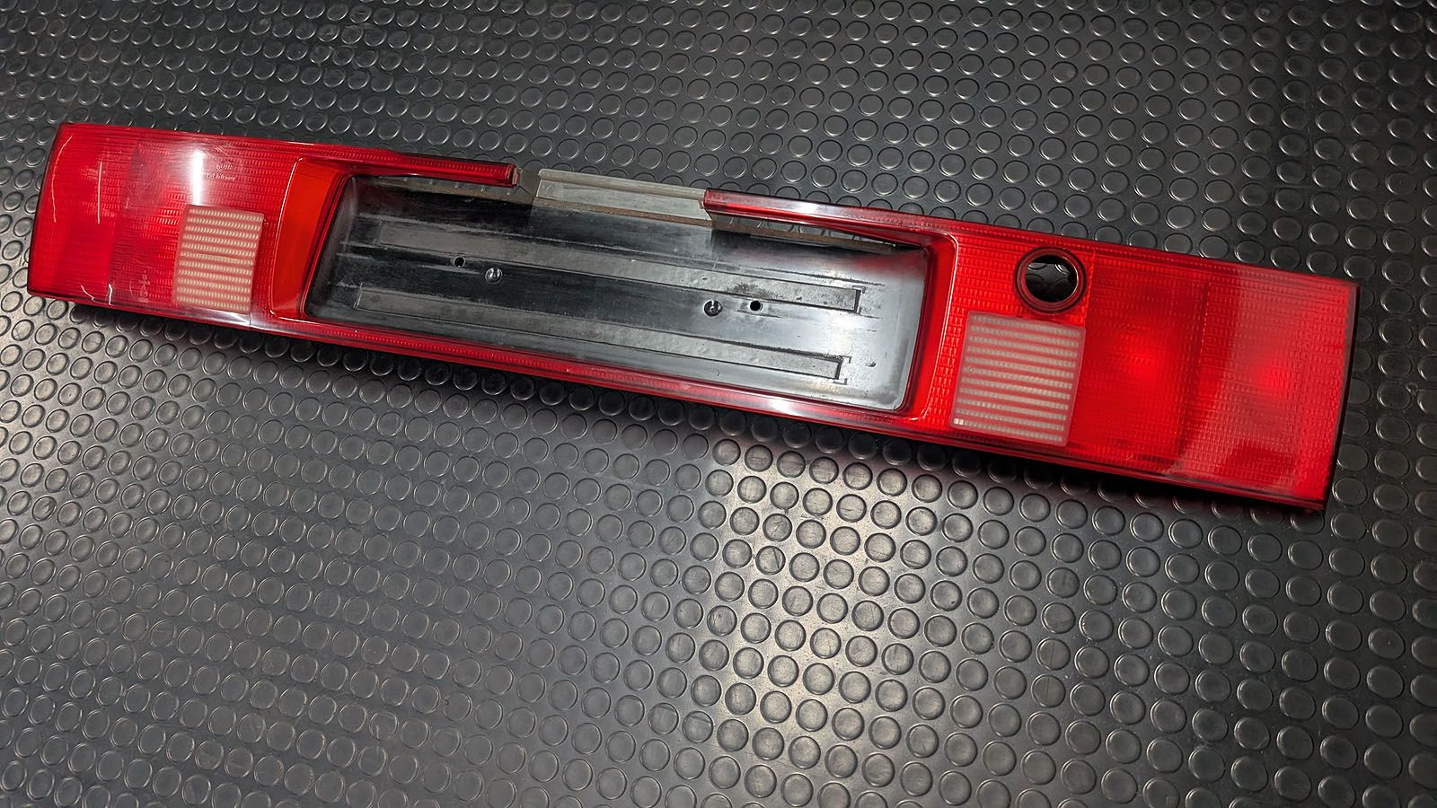 S4 C4 Avant Heckleuchtenband Heckblende Blinker