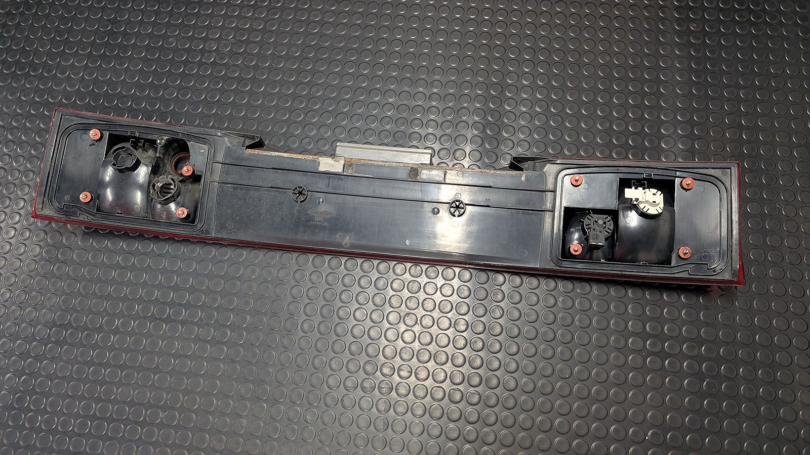 S4 C4 Avant Heckleuchtenband Heckblende Blinker