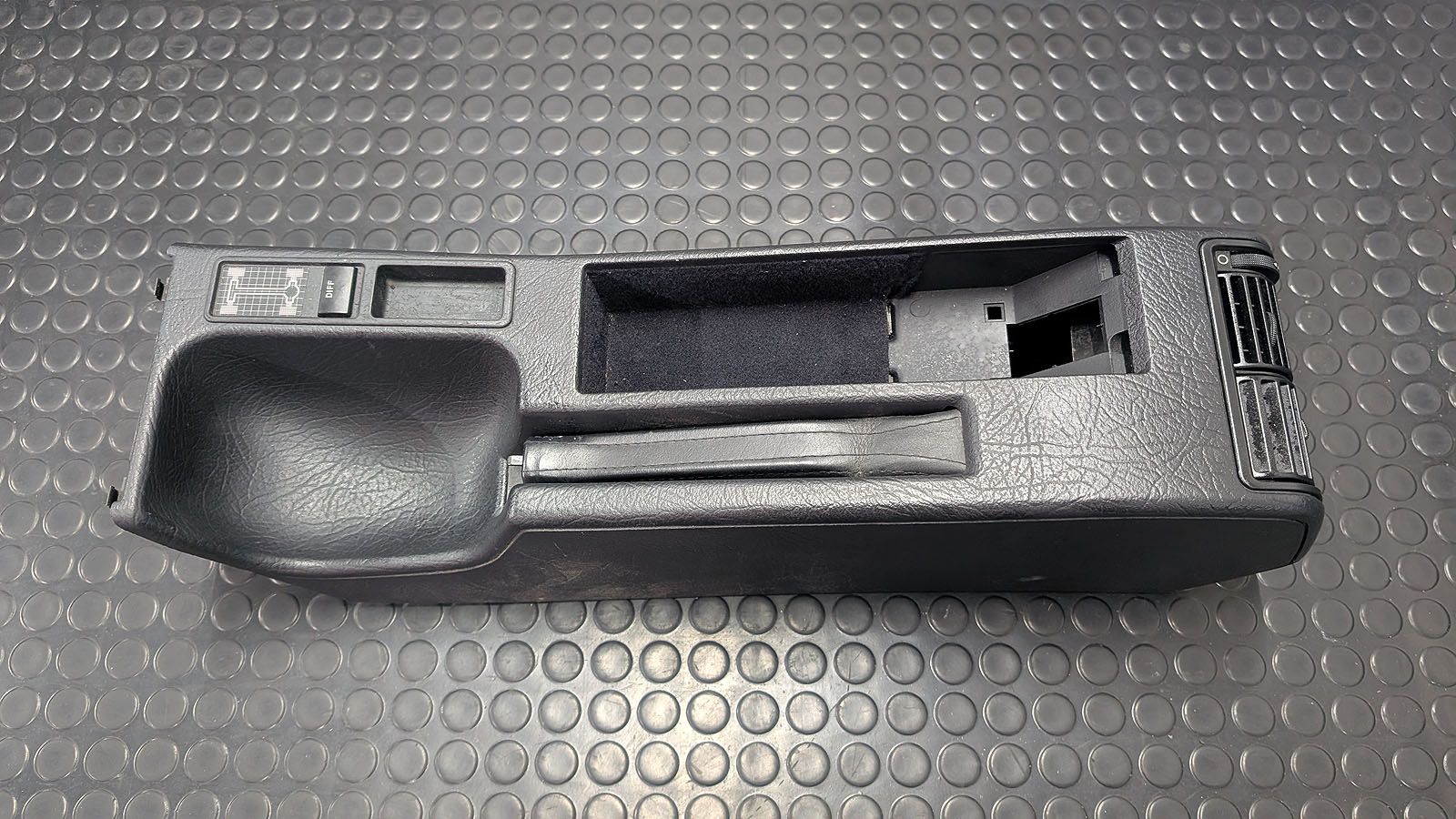 S4 C4 Mittelkonsole mit Diff-Schalter