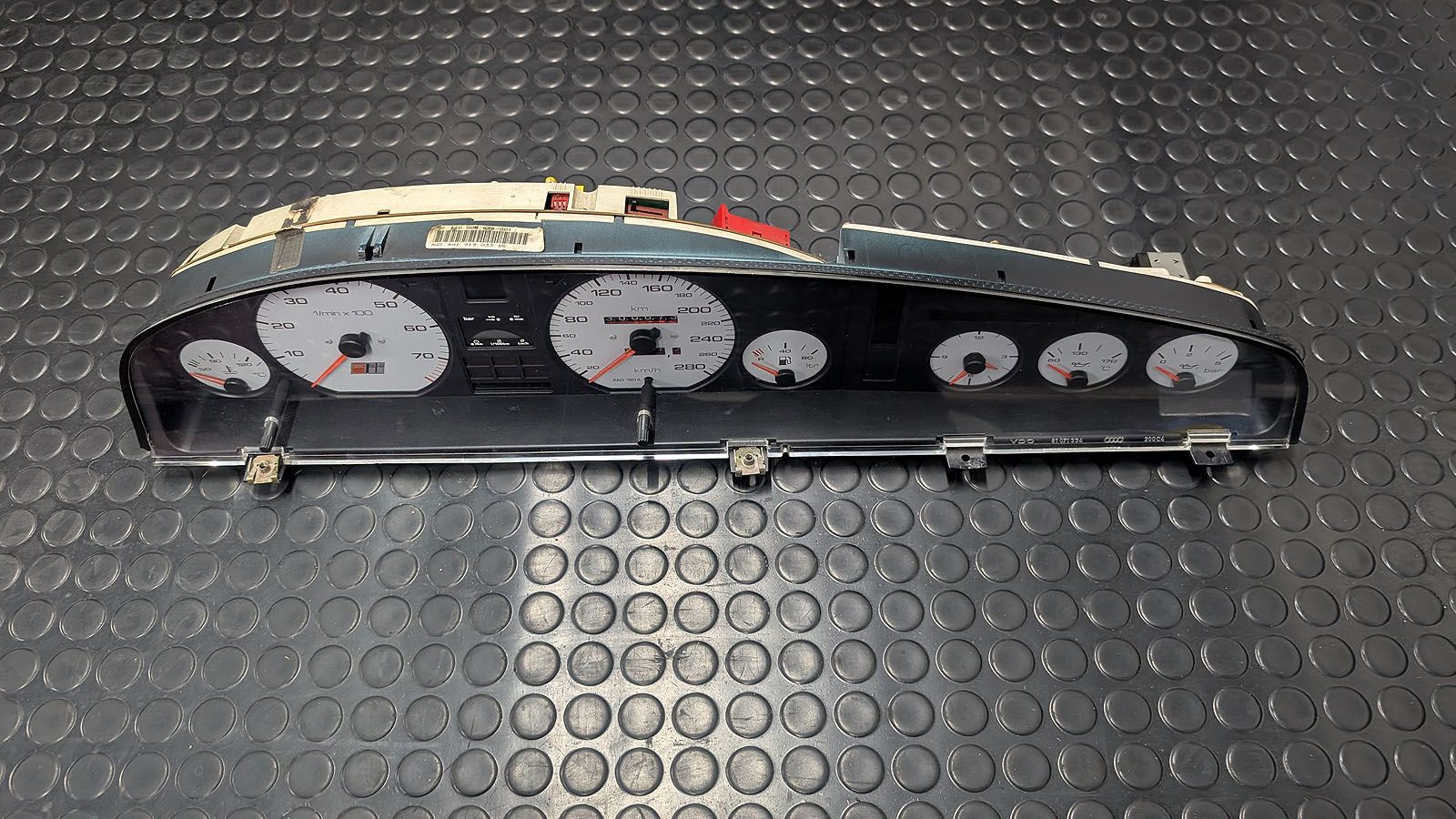 S4 C4 AAN Tacho Kombiinstrument 4A0 919 033 DK