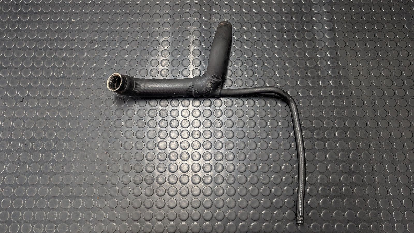 S4 S6 C4 AAN Wasserschlauch vorne