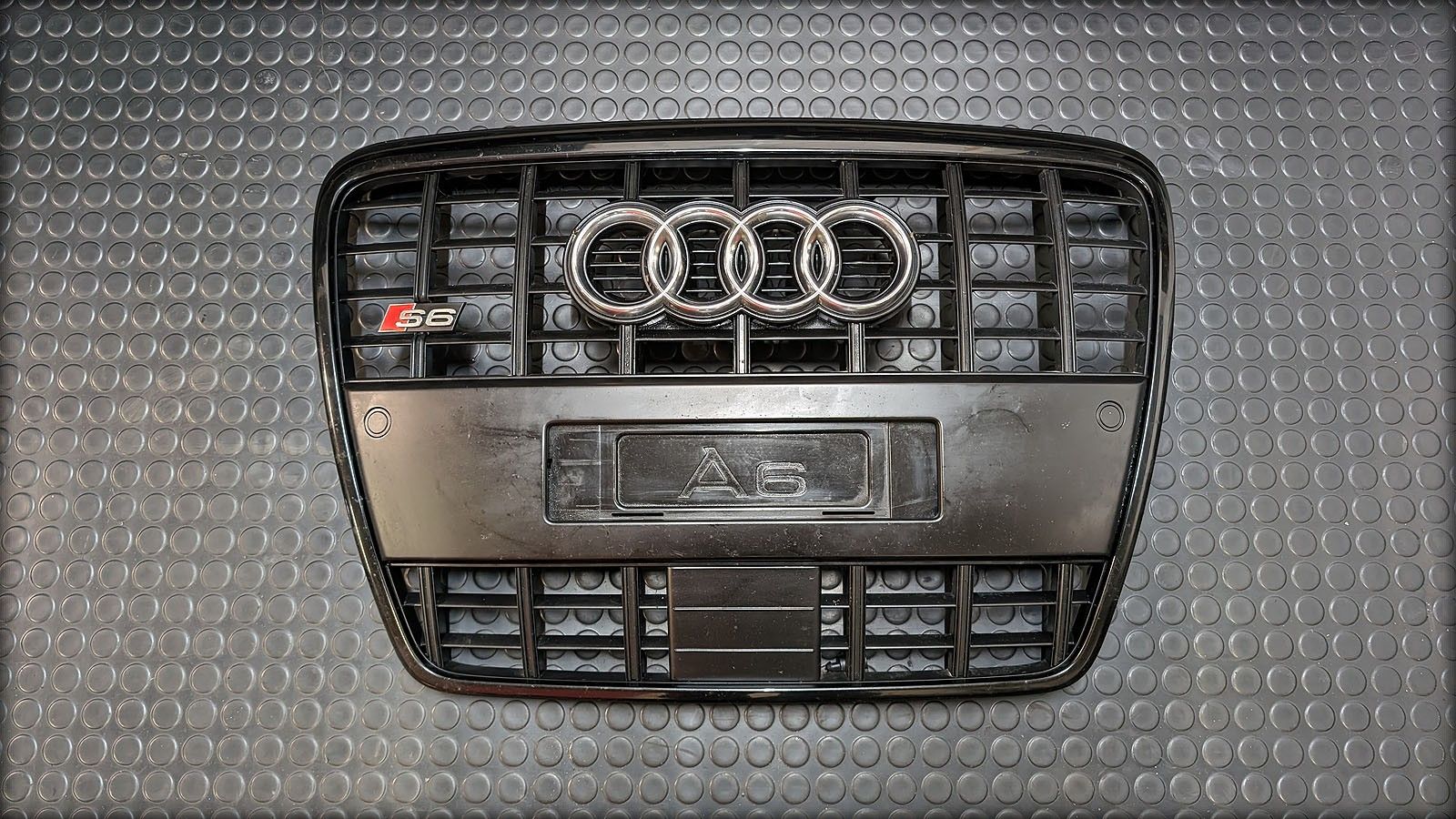S6 4F Kühlergrill