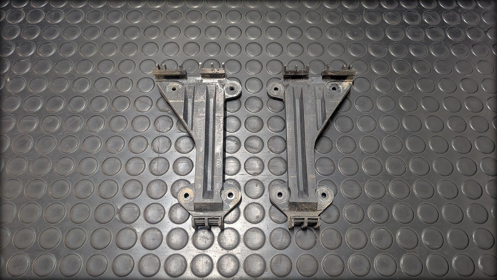 S4 S6 C4 Halter Stossstange vorne