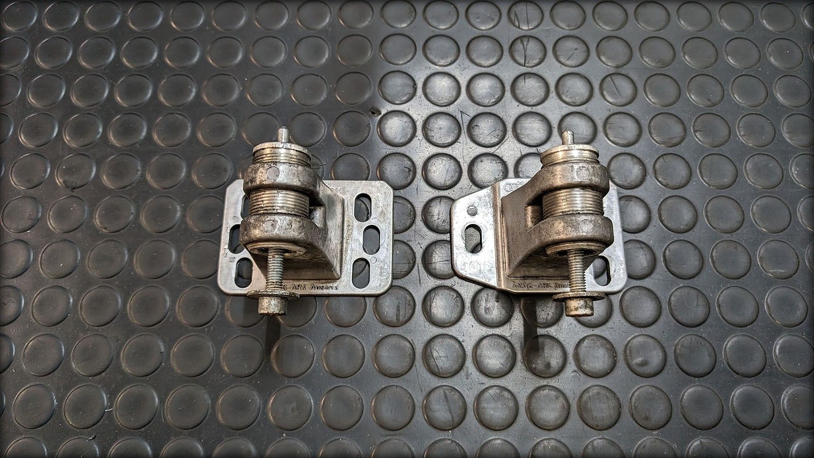 S6 C4 Halter Stossstange vorne