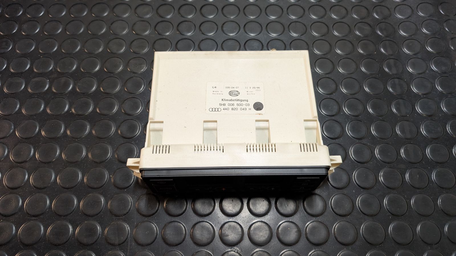 S4 S6 C4 Klimabediengerät 4A0 820 043 H