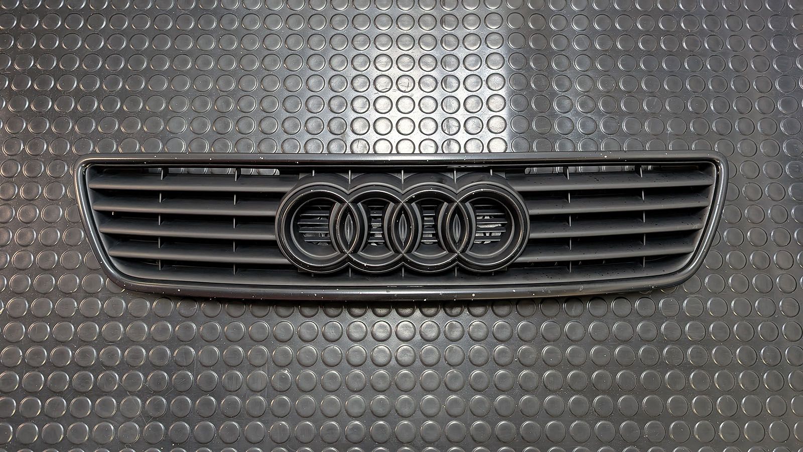 S6 C4 Kühlergrill