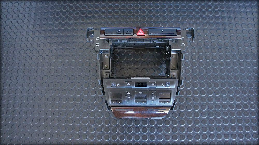 S6 C5 V8 Schächte Navi Plus mit Klimagerät und Ascher