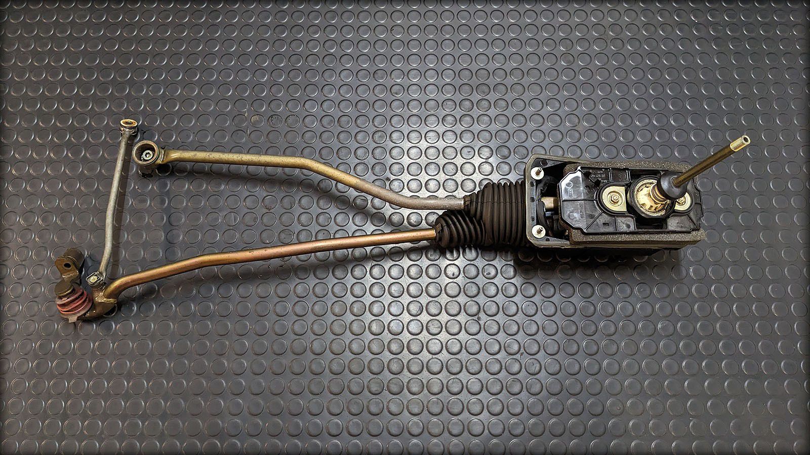 Audi S6 C5 Umrüstset Handschaltung