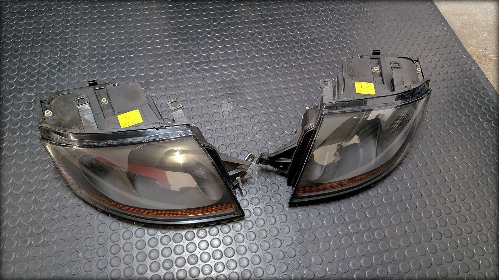 TT 8N Scheinwerfer