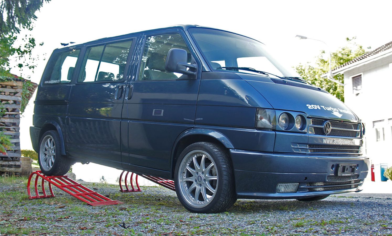 VW Bus T4 Turbobus Audi S2 Motor